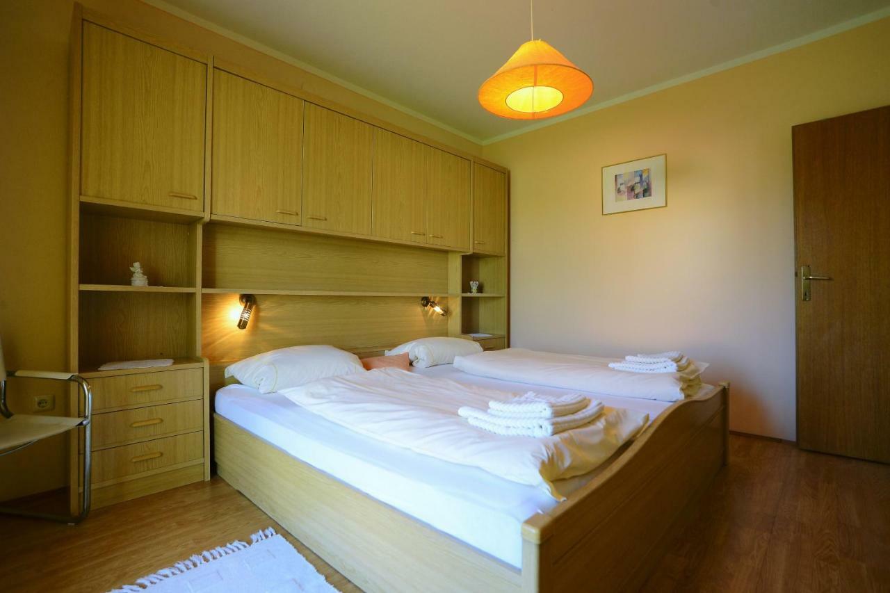 Ferienhaus Tomic Nedescina Экстерьер фото