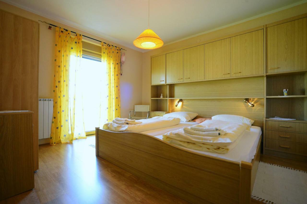 Ferienhaus Tomic Nedescina Экстерьер фото
